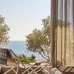 فندق White Rocks Kefalonia 4*