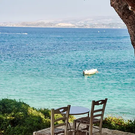 White Rocks Kefalonia 酒店 4*