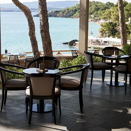 White Rocks Kefalonia 酒店 4*