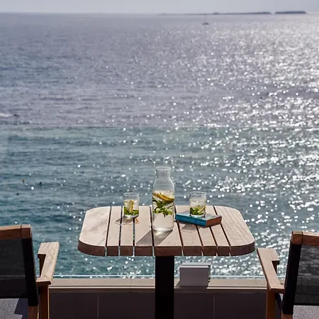 White Rocks Kefalonia 4*