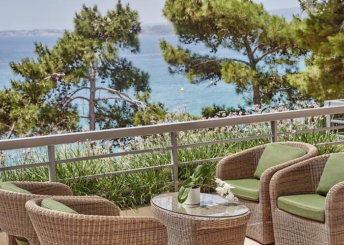 Hotel White Rocks Kefalonia 4*