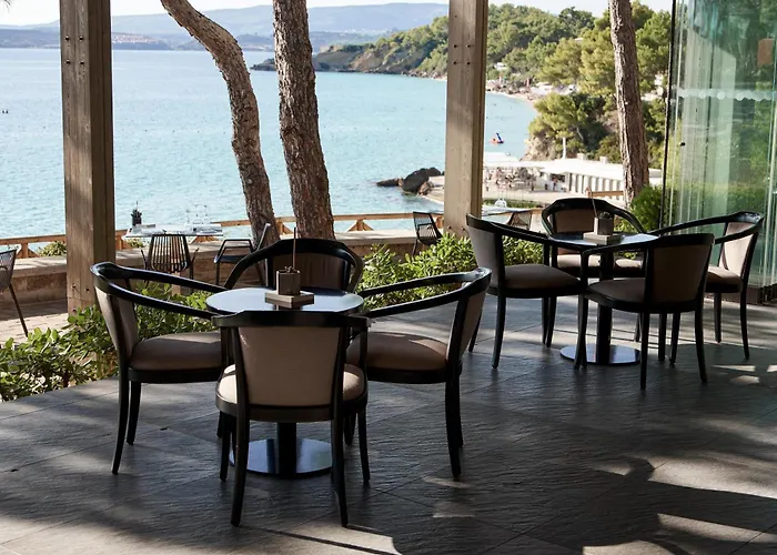White Rocks Kefalonia Hotel 4*