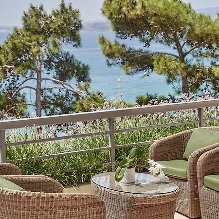 Отель White Rocks Kefalonia 4*